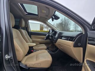 Mitsubishi Outlander Instyle Plus Luxury 4WD 2.3 110kW