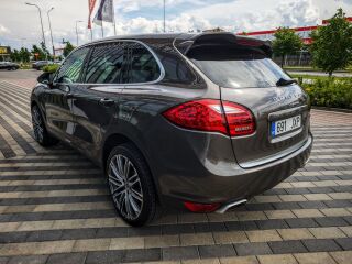 Porsche Cayenne Diesel 3.0 180кВ