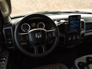 Dodge RAM 1500 HEMI V8 5.7 295kW