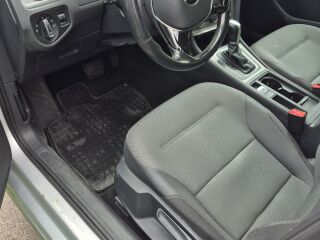 Volkswagen Golf 1.6 77kW