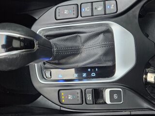 Hyundai Santa Fe Premium 4WD 2.2 CRDi 147кВ