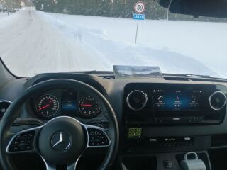 Mercedes-Benz Sprinter Sprinter 3.0 140кВ