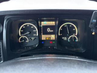 Mercedes-Benz Antos 2543 6x2*4 315kW