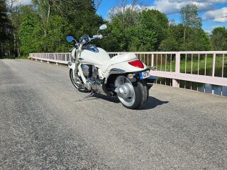 Suzuki VZR 1800 v2 92kW