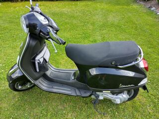 Piaggio Vespa LX 50 3кВ