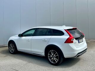 Volvo V60 Cross Country AWD Summum Polar+ 2.4 D4 140kW