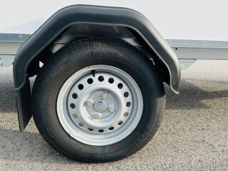 Tiki Treiler CV350-L Sandwich 3.5x1.47x1.5 küljeuks furgoonhaag