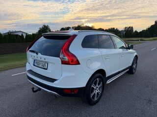 Volvo XC60 Summum AWD 2.4 R5 D5 158кВ