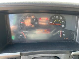 Volvo FM 410 6X2*4 EURO 5+ VEB + SIDE OPENING + BOX EURO 308kW