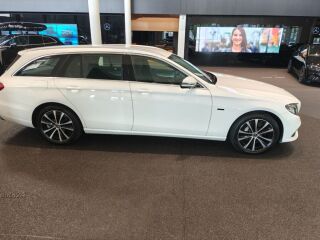 Mercedes-Benz E 300 de T AVANTGARDE 2.0 143kW