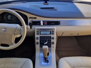 Volvo XC70 Summum AWD 2.4 D5 136kW