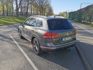 Volkswagen Touareg 4.1 V8 250kW