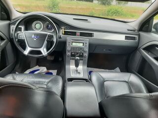Volvo V70 AWD D5 2.4 151kW