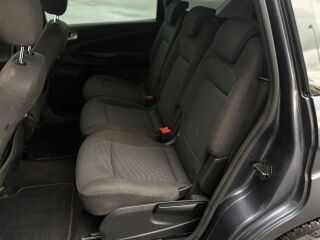 Ford S-MAX 1.8 92kW