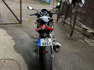 Aprilia Tuono v4 factory V4 128kW