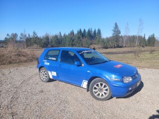 Volkswagen Golf 1.6 74kW