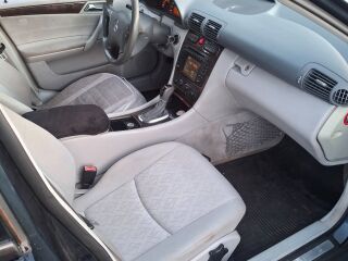 Mercedes-Benz C 240 2.6 125кВ