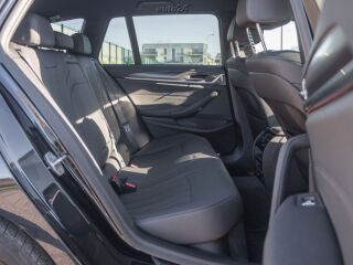BMW 530 xDrive M-pakett 2.0 185kW