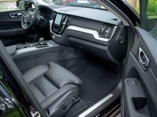 Volvo XC60 AWD T6 Long Range Bright Intelli PRO Wntr 2.0 T6 Recharge Plug-In Long Range 293kW