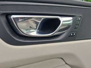 Volvo XC60 Inscription 2.0 140кВ