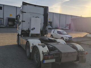 Mercedes-Benz Actros 2551