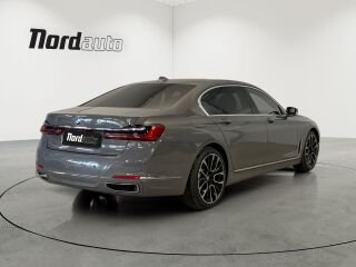 BMW 745 Le xDrive Plug-In 3.0 290kW