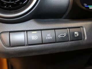 Toyota C-HR Premiere Edition Plug-in Hybrid 2.0 111kW