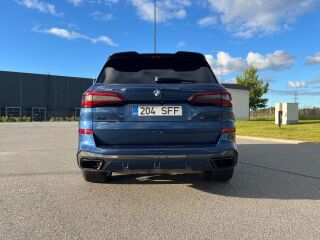 BMW X5 M50 M50i M Sport Individual 4.4 V8 390кВ