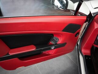 Aston Martin V8 Vantage 4.3 283kW