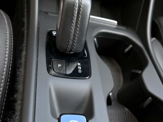 Volvo XC40 AWD INTELLI SAFE D4 140кВ