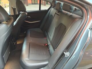 BMW 318 Executive Sport 2.0 110kW