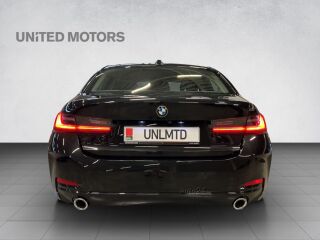 BMW 320 d xDrive 2.0 R4 140kW