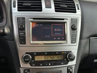 Toyota Avensis Linea Sol 1.8 108kW