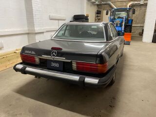 Mercedes-Benz SL 560 5.6 V8