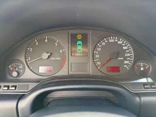 Audi A8 D2 Facelift 4.2 V8 228kW