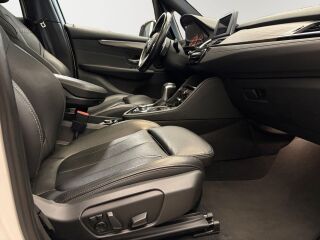 BMW 225 i Active Tourer xDrive Luxury Line 2.0 170kW