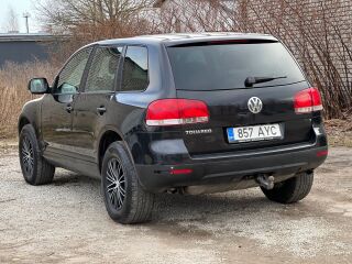 Volkswagen Touareg Black edition diesel 2.5 R5 Diesel 128kW