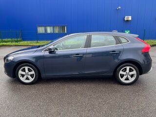 Volvo V40 SUMMUM 2.0 D4 140кВ