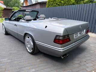 Mercedes-Benz E 220 2.2 110kW