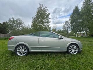 Opel Astra TwinTop 1.9 110kW