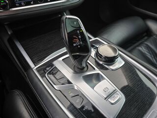 BMW 730 M-Paket Xdrive 3.0 195кВ