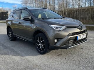 Toyota RAV4 Style + Business pakett 2.0 112kW