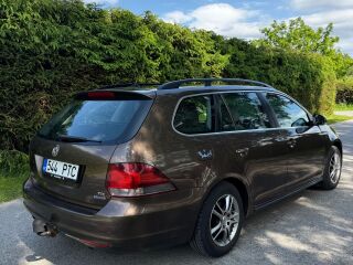 Volkswagen Golf 1.6 77кВ
