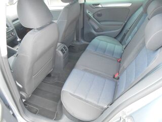 Volkswagen Golf Style 1.6 TDI 77кВ