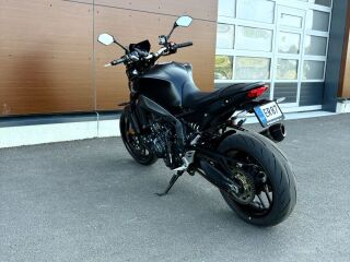 Yamaha MT-09 R4 87kW