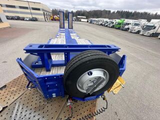 Kässbohrer LOWBED + 3-AXLE + NORDIC + STEERING AXEL + AXEL LI