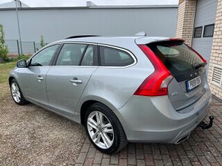 Volvo V60 Polestar SUMMUM AWD 2.4 D6 TWIN ENGINE PLUG IN HYBRID 158kW