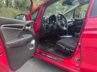 Honda Jazz 1.3 75кВ
