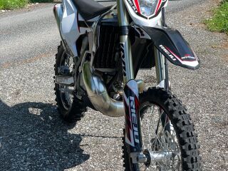 Rieju MR Racing 300 GASGAS R1 40kW