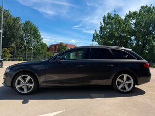 Audi A4 Avant Ambiente quattro 2.0 R4 TDI 125kW